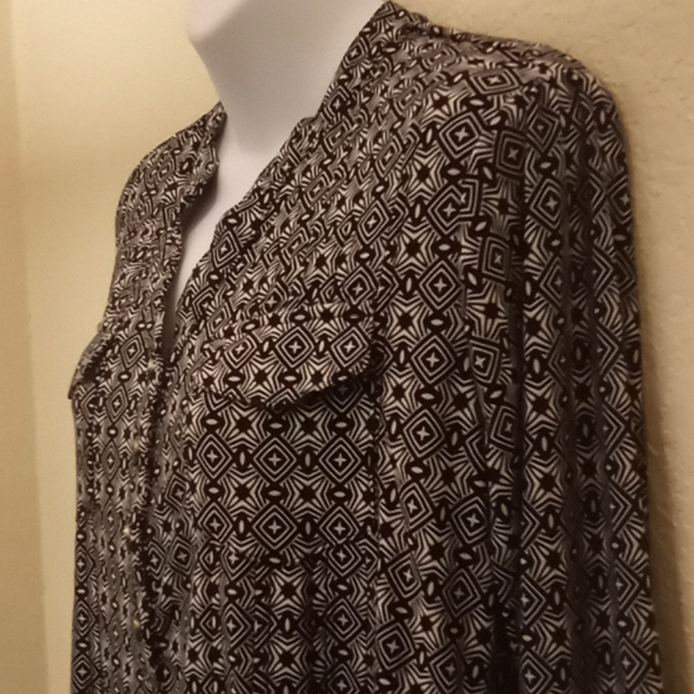 Dress Barn Printed Blouse - Picture 3 of 14